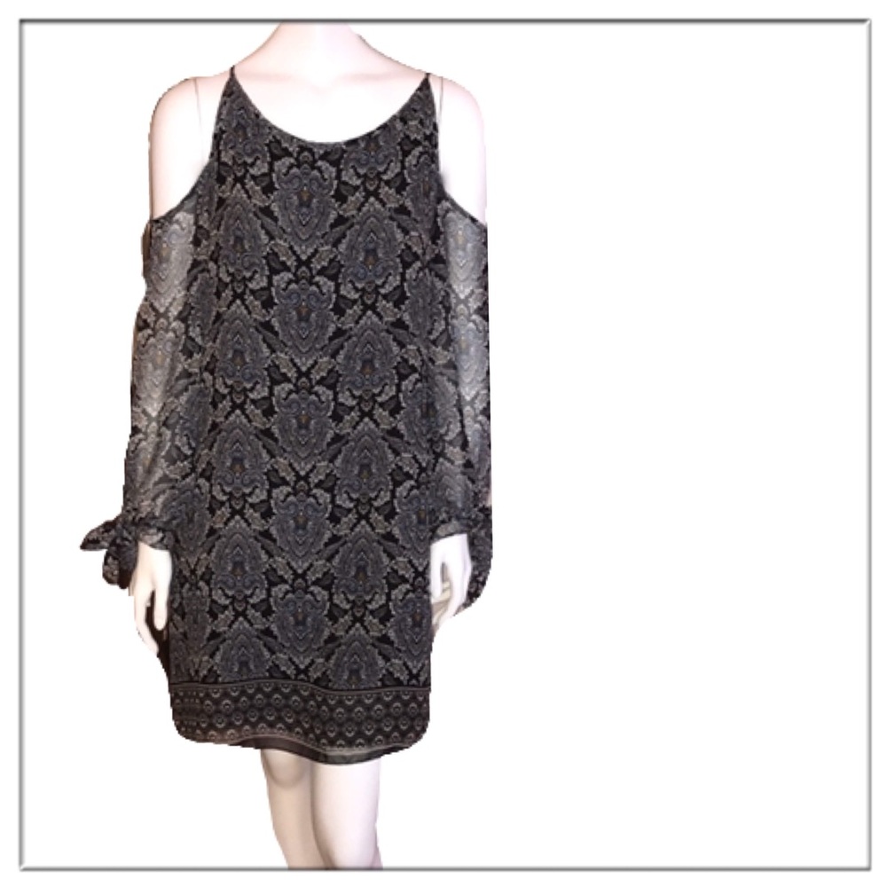Max Studio Paisley Print Cold Shoulder Shift Dress